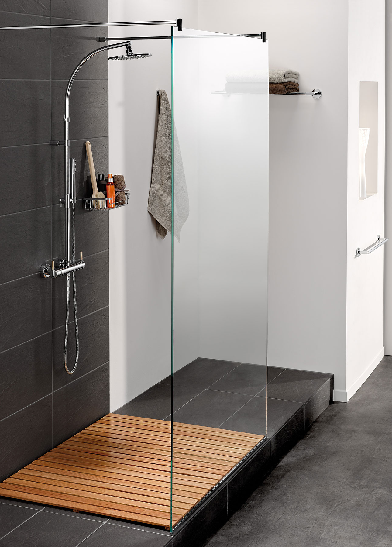 Modern Anoa Wall Mount Shower Set