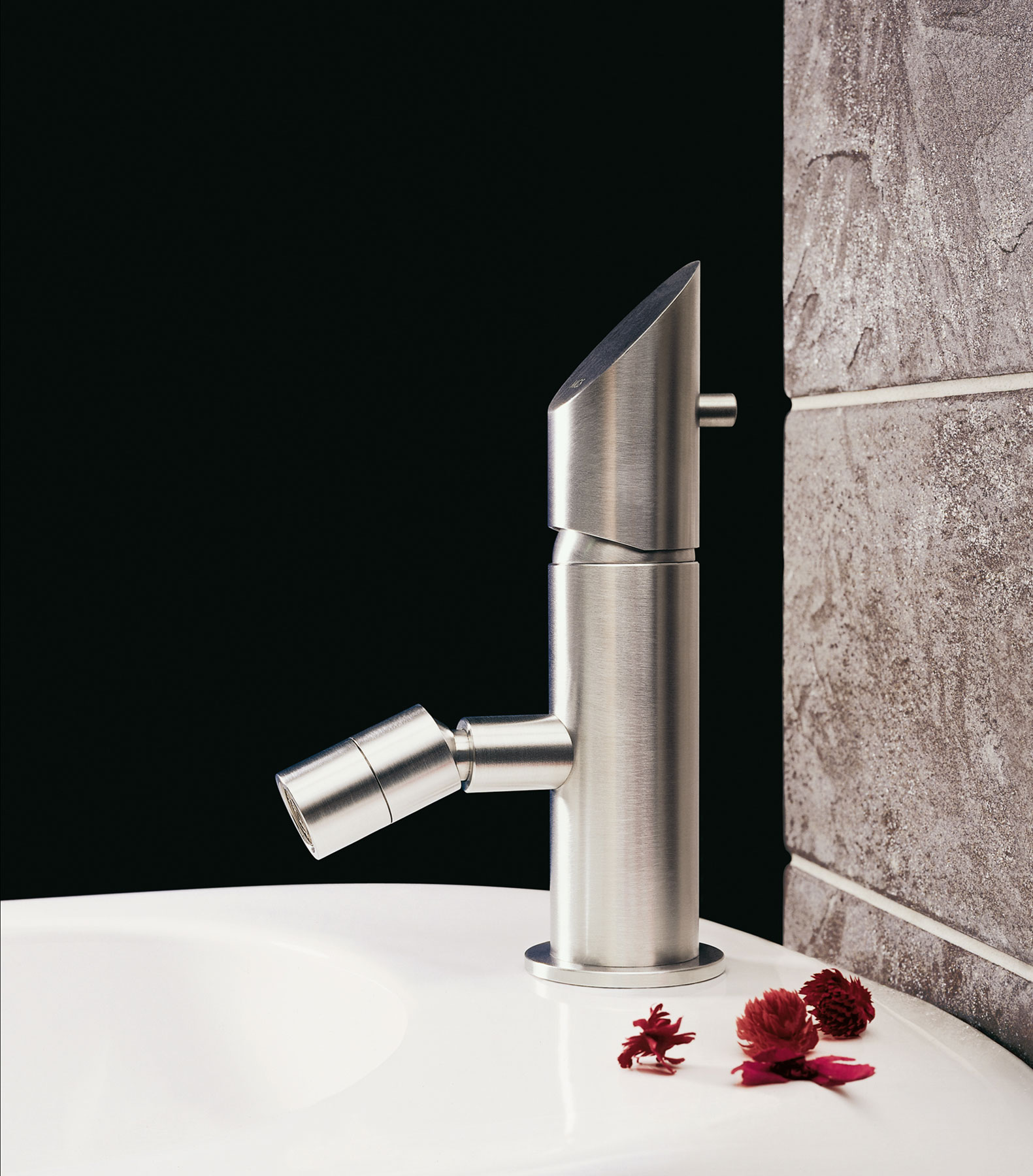 Modern Beauty Deck Mount Bidet Faucet