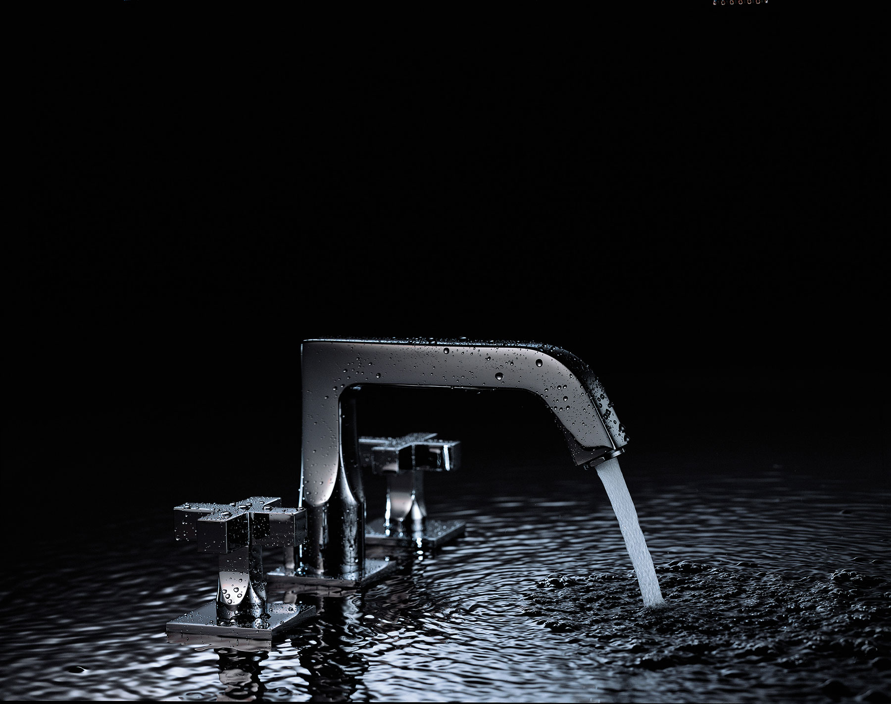 Modern Beluga Deck Mount Faucet