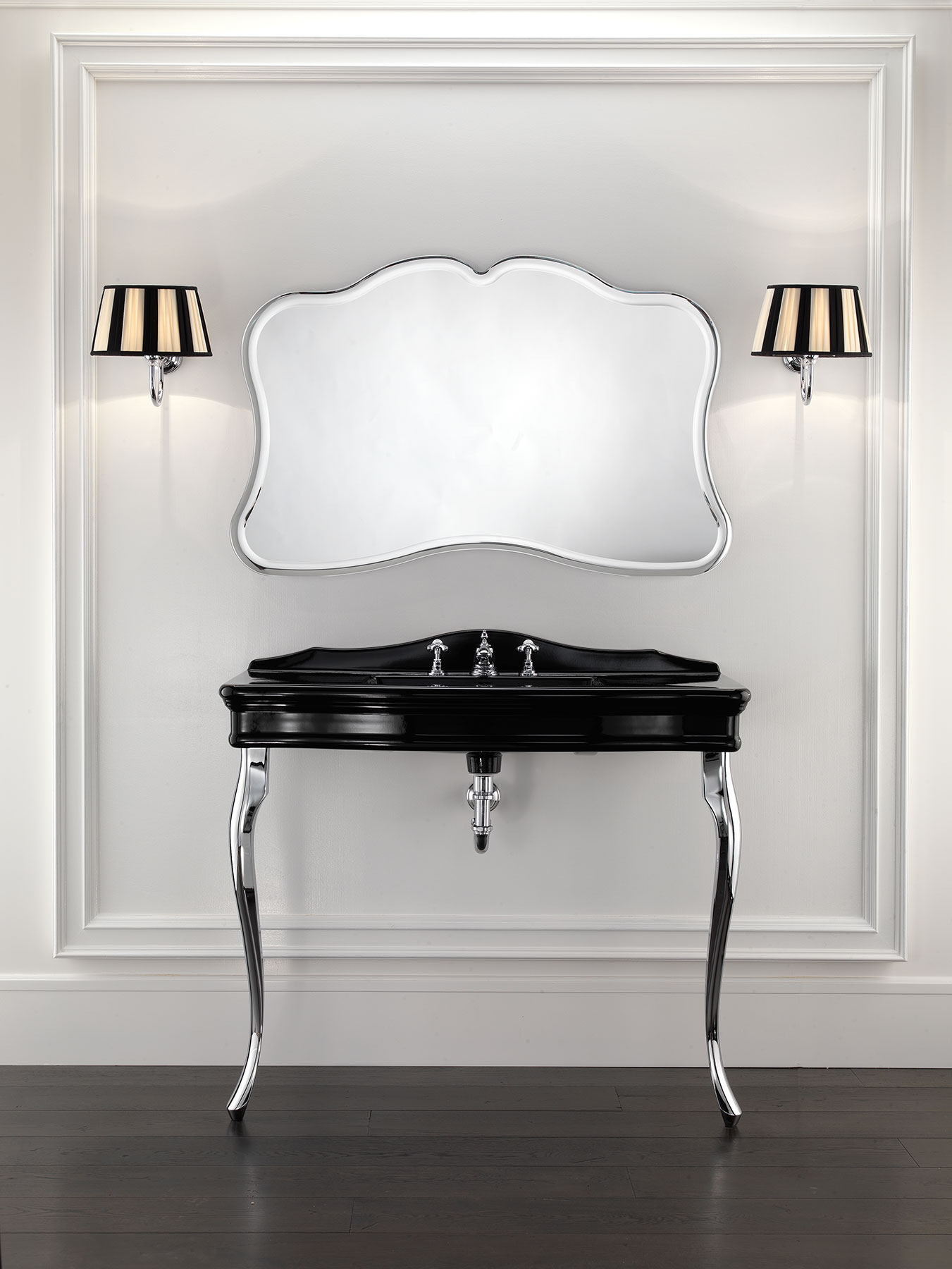 Traditional Colette Wall Mount Console