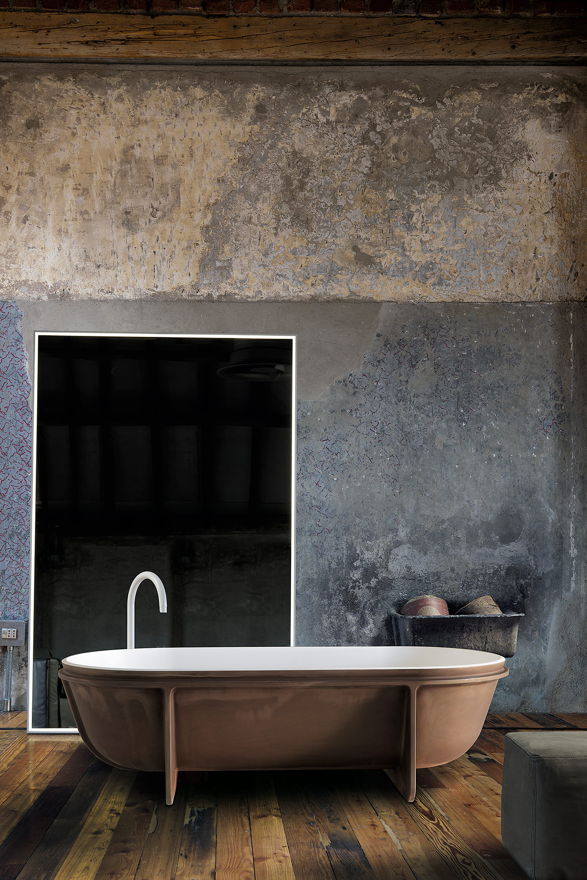 Modern Controstampo Freestanding Bathtub
