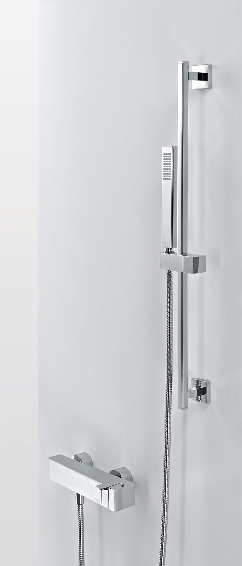 Modern Echo Wall Mount Shower Set