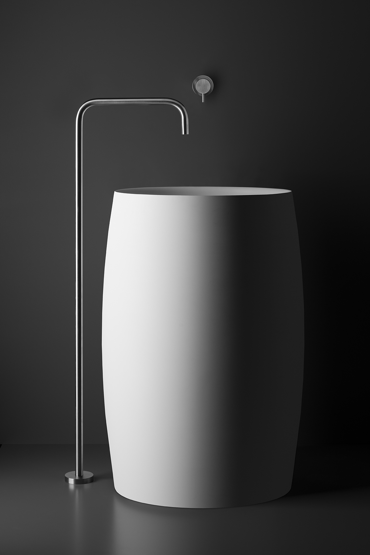 Modern Halo Freestanding Pedestal Basin