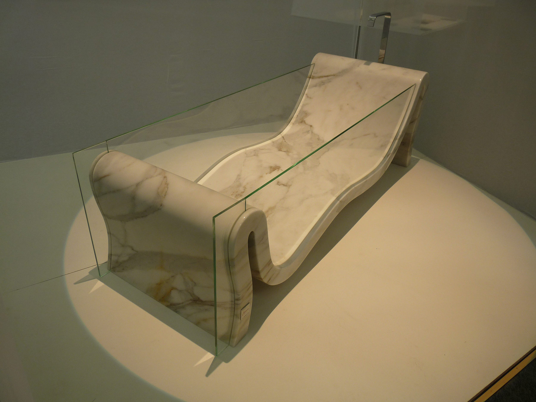 Modern Hydra Freestanding Bathtub