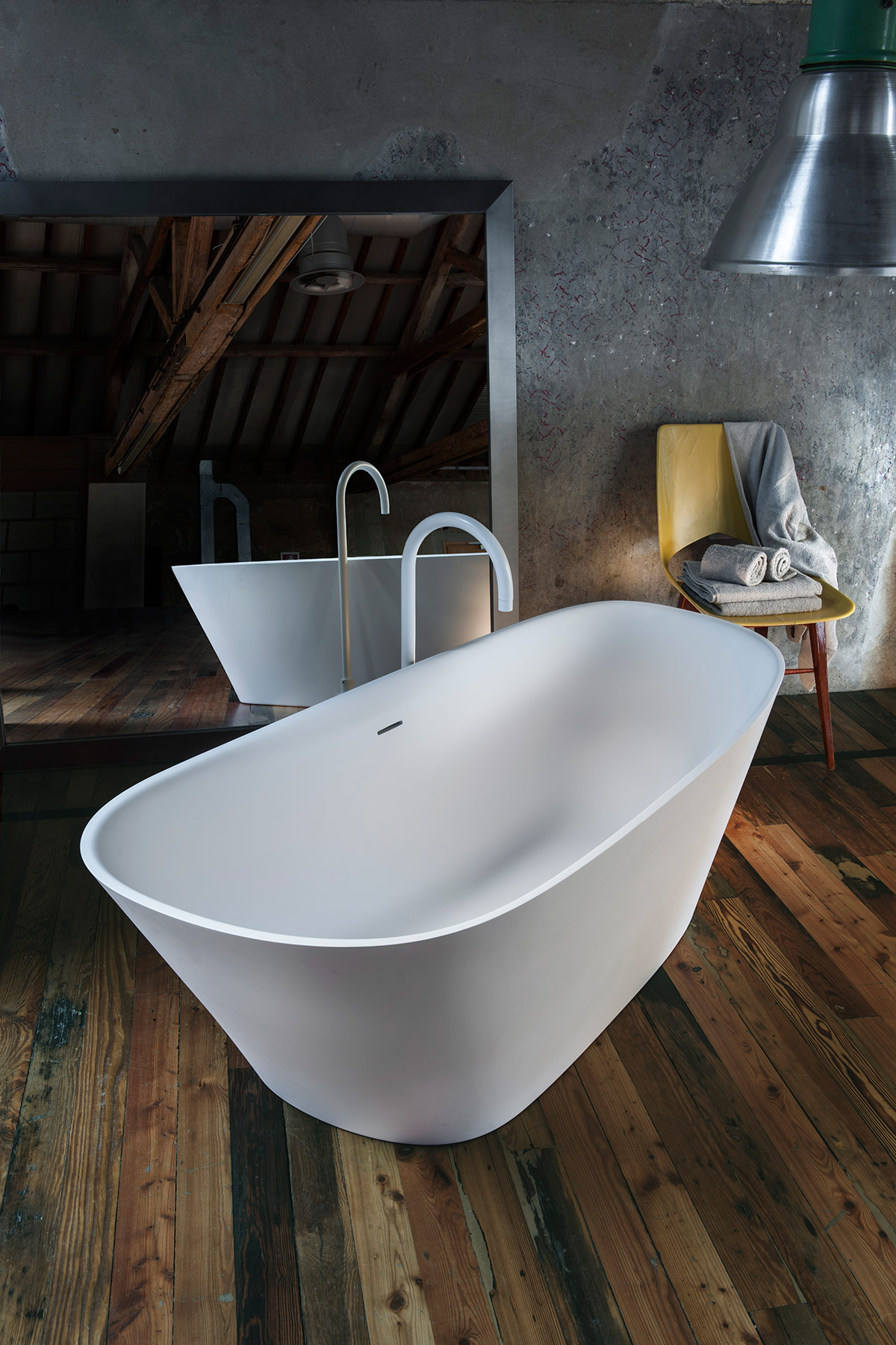 Modern Level 45 Freestanding Bathtub