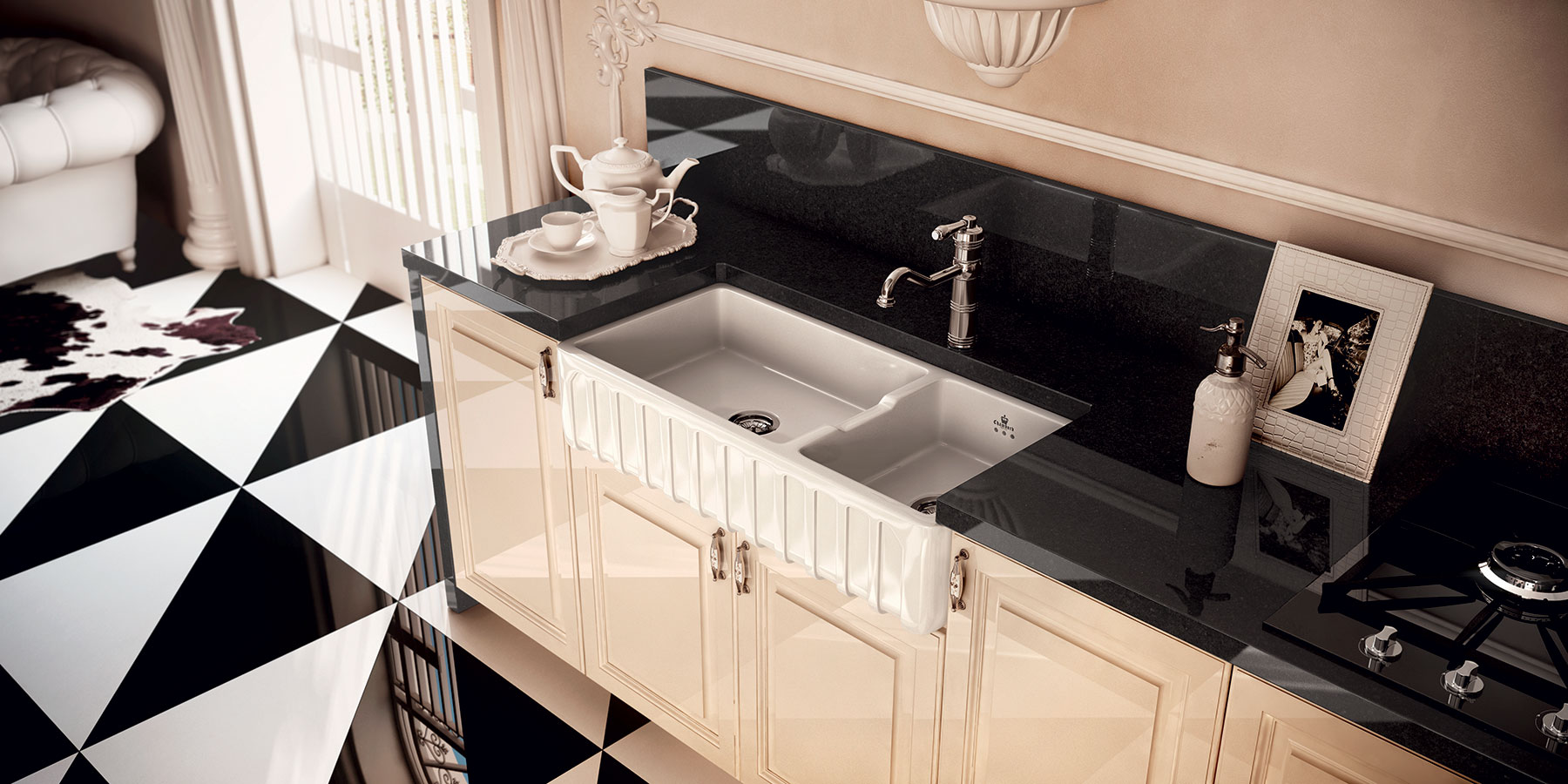 Traditional Louis III Farmhouse Kitchen Sink