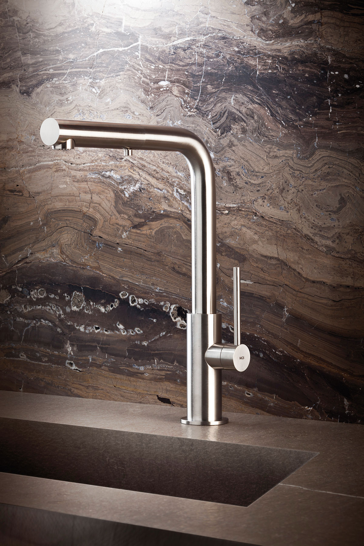 Modern Spin_HD Deck Mount Kitchen Faucet