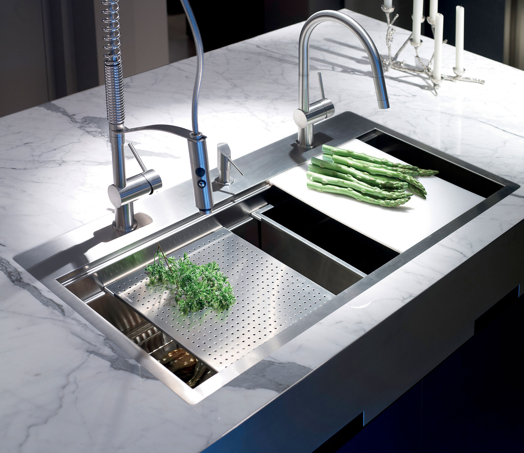 Modern Vela_LD Deck Mount Kitchen Faucet