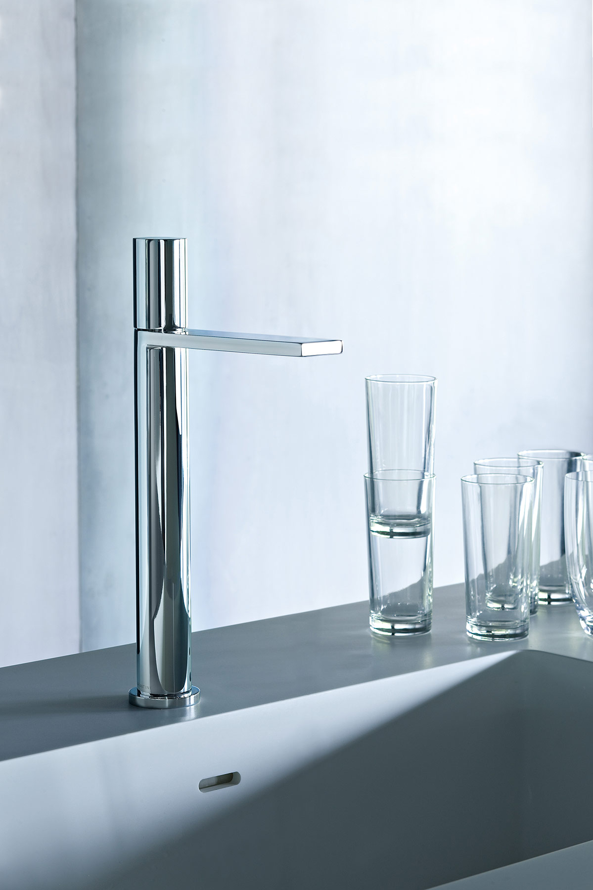 Modern Milano Deck Mount Kitchen Faucet