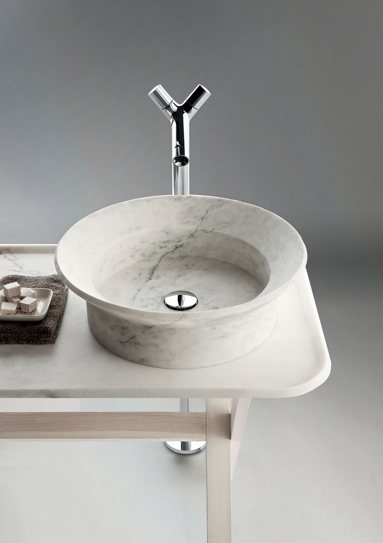 Modern Nabhi Countertop Mount Washbasin