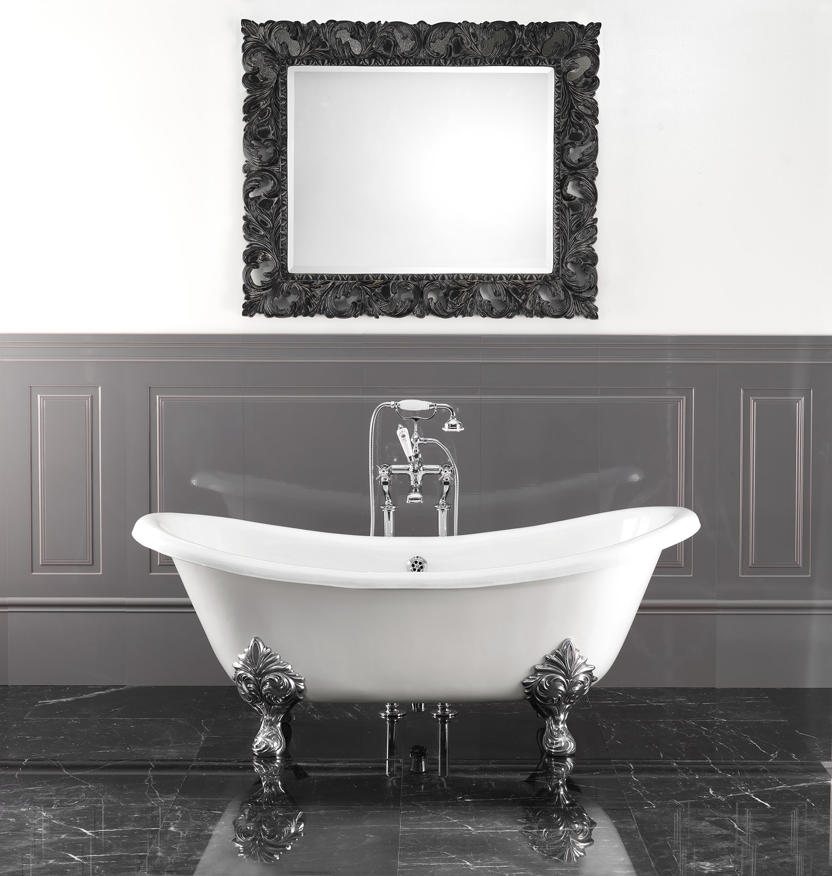 Traditional Richard Wall Mount Mirror