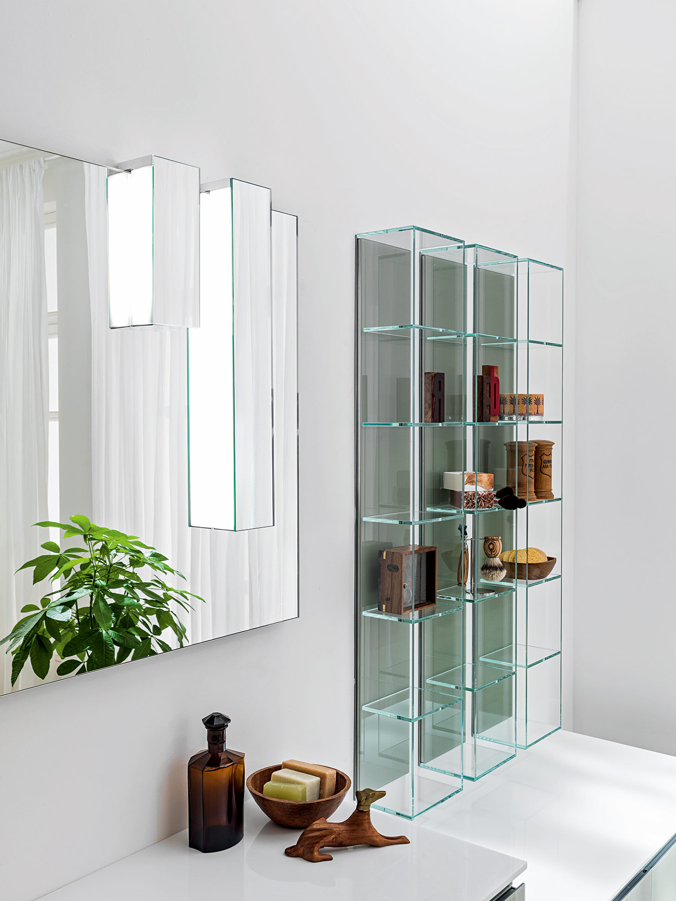 Modern Vetrinette Wall Mount Shelf Unit