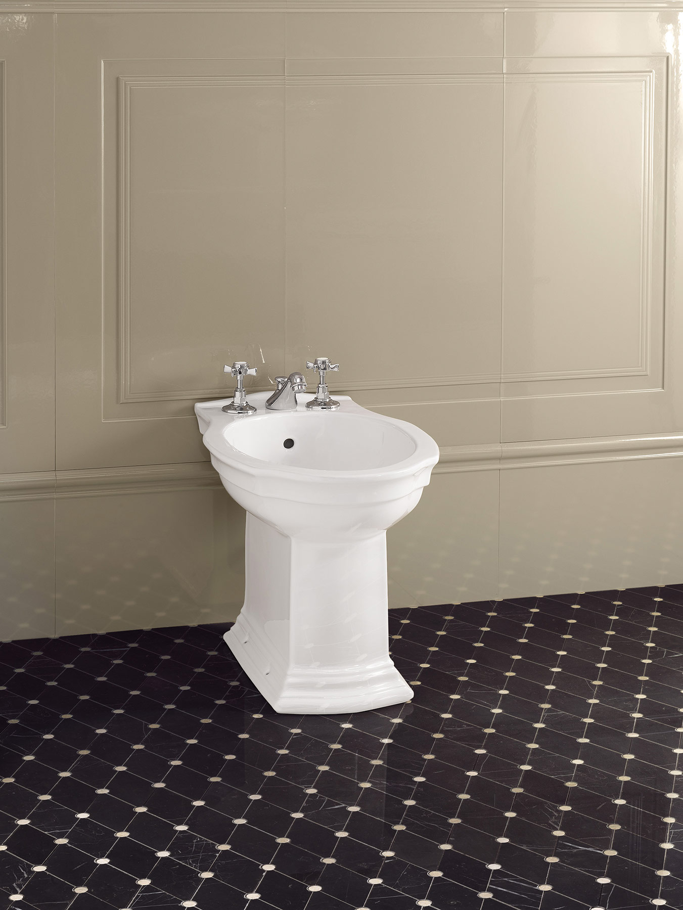 Traditional Westminster Floor Mount Bidet